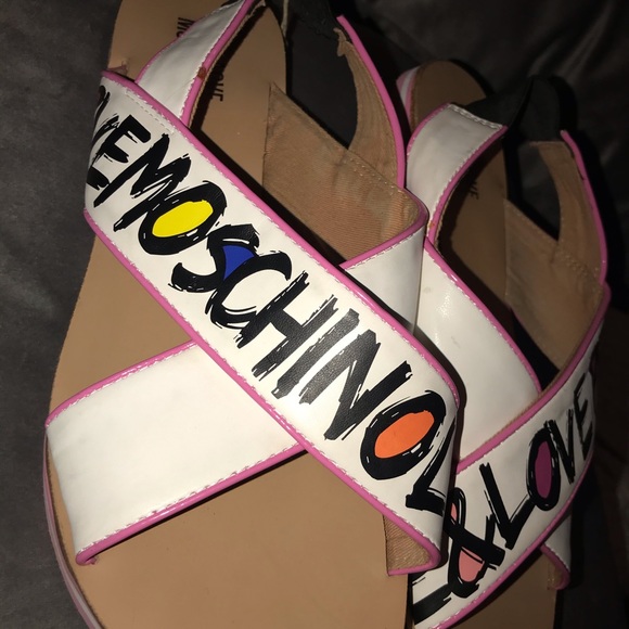 Designer slippers - Picture 2 of 4